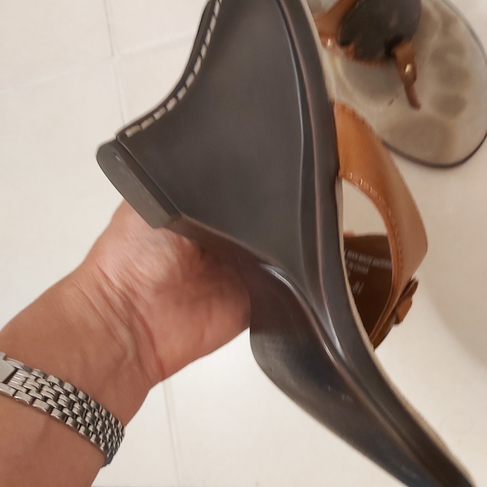 Brown wedge - Picture 4 of 7